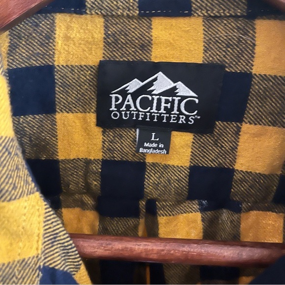 Pacific Outfitters XL Checkered Long-sleeve Shirt Yellow Black Flannel - Picture 2 of 8